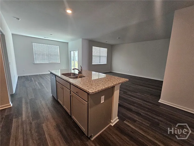 145 Kraft — Photo 8
