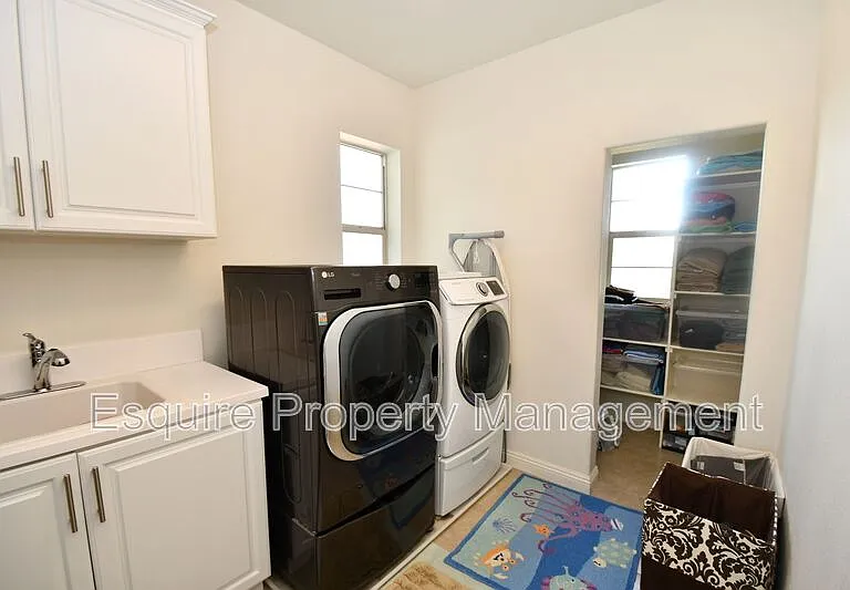505 Elm Cottage Ct — Photo 22
