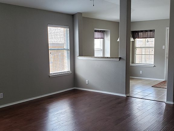 4th image of 1905 Golden Arrow Ave