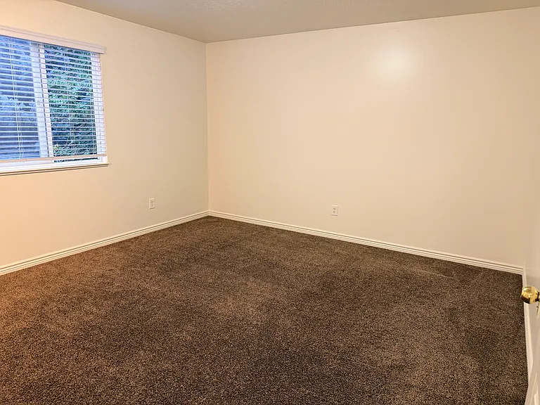 2421 N 400 E #1 — Photo 10