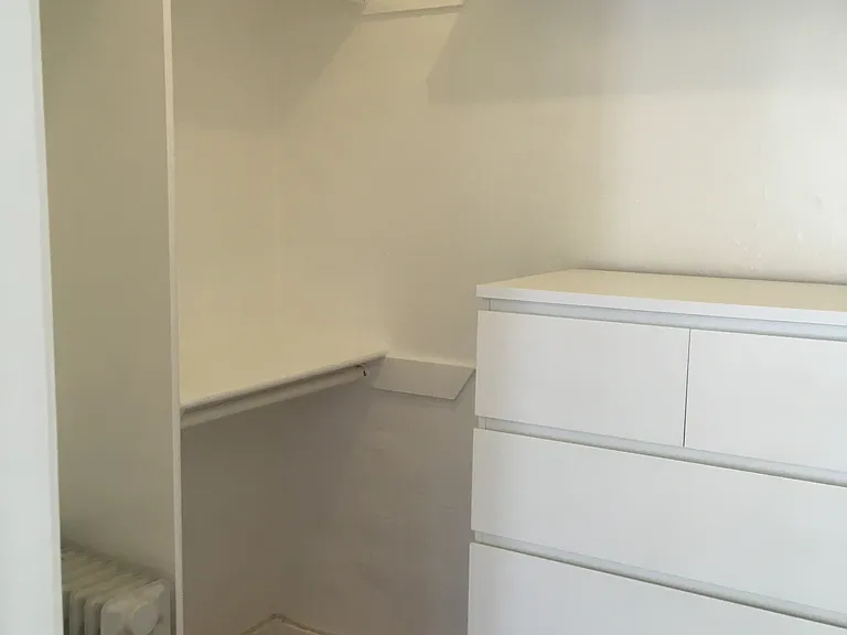 2035 Vista Del Mar Ave #3/4 — Photo 7