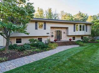 1026 Valley Dr, Duluth, MN 55804