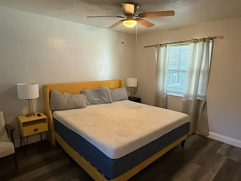131 E 27th St #5 — Photo 5