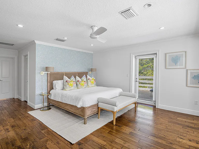 820 Palm Trl — Photo 21