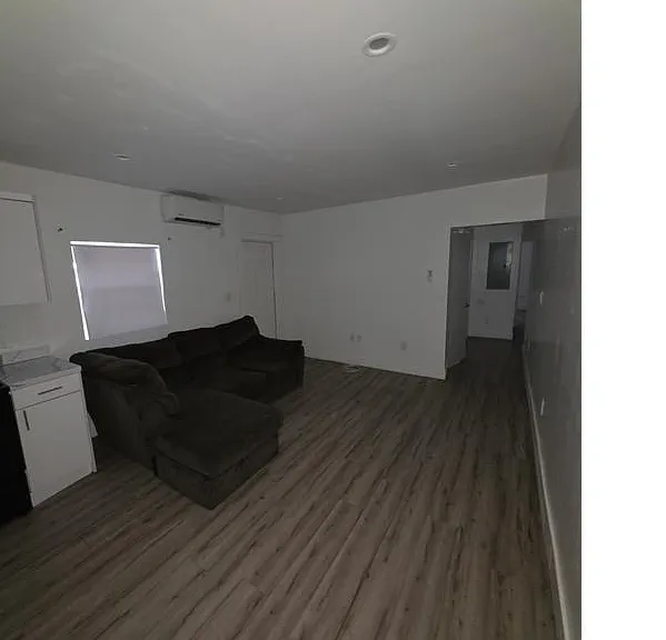 4791 NW 31st Ct — Photo 4