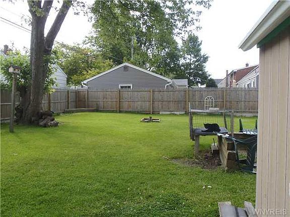 2nd image of 3649 Salisbury Ave