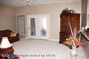 4th image of 1412 SW 62nd Ave