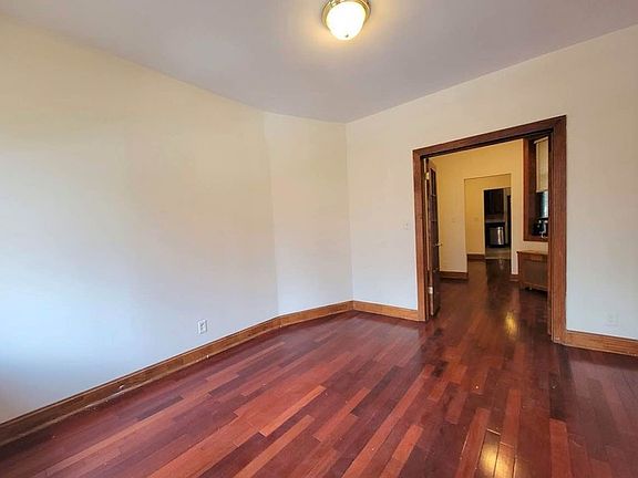 2nd image of 789 9th Ave #4Y
