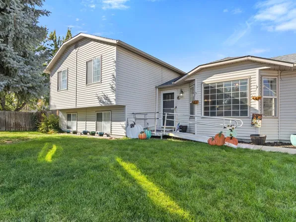 667 E Grouse Ct, Meridian, ID 83646