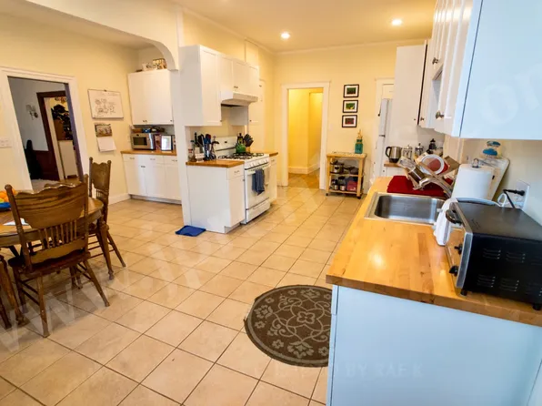 476 Jamaicaway, Jamaica Plain, MA