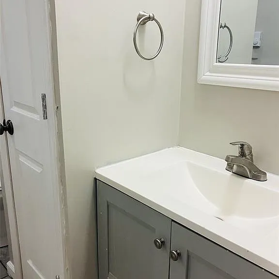 7546 Hazelcrest Dr — Photo 14
