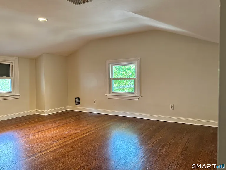 251 Edwards St #2 — Photo 10