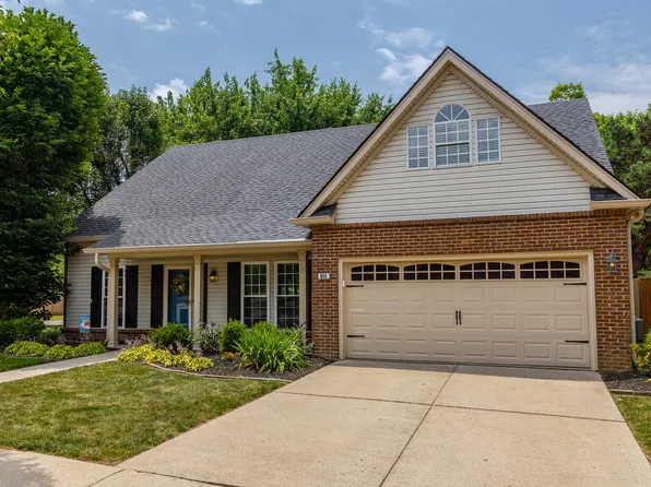 900 Quarter Horse Ct, Lexington, KY 40503