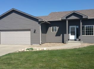 404 Pittsburgh Ave, Harrisburg, SD 57032