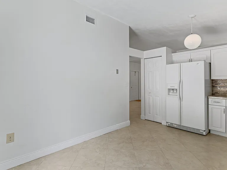 13945 Langley Pl — Photo 22