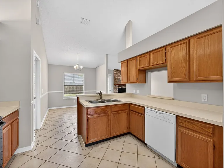 3550 Sheldrake Dr — Photo 15