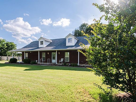 2nd image of 19586 N County Road 3240
