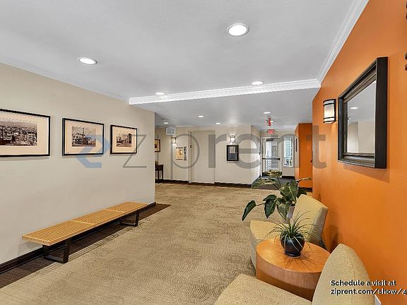 3rd image of 2250 24th St Unit 121
