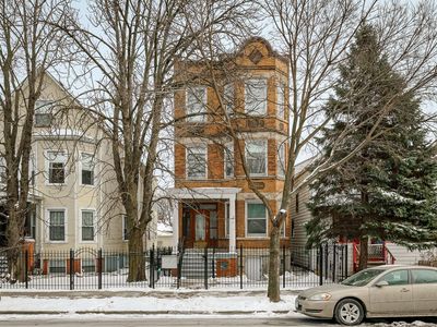 2707 N Central Park Ave, Chicago, IL, 60647