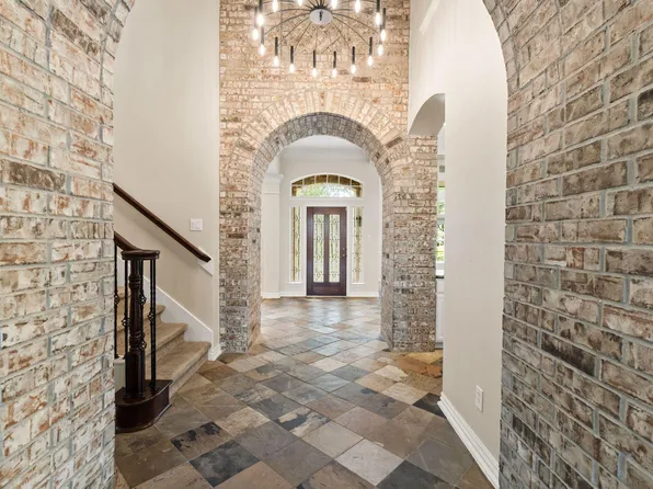 830 Lake Grayson Dr, Katy, TX 77494