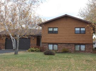 1518 Cypress Rd, Saint Cloud, MN 56303