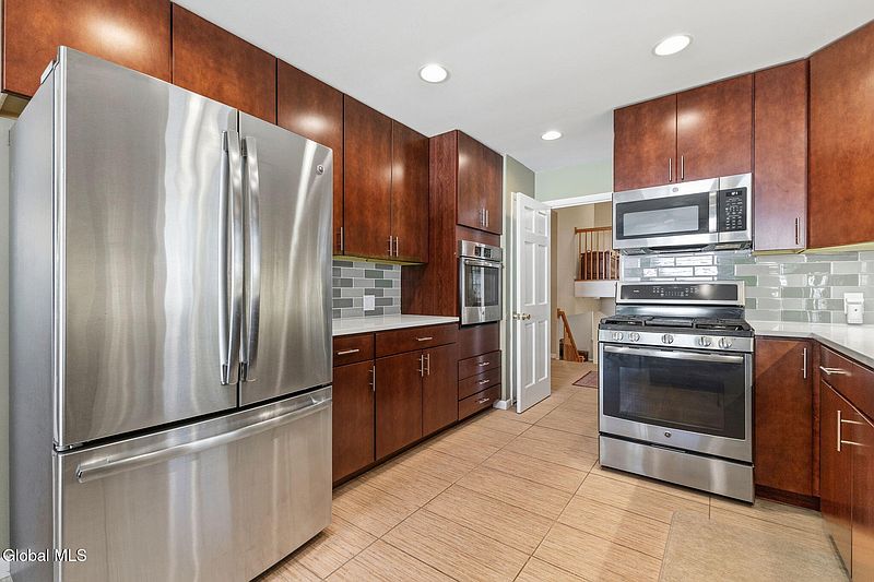 5th image of 113 Mohawk Drive