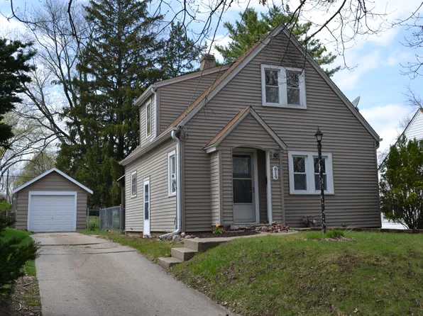 819 Glendale Ave, Rockford, IL 61108