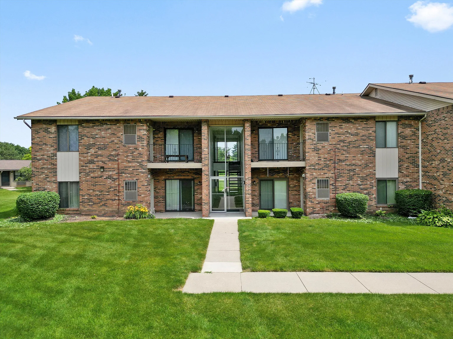 1 bed, 798 sqft, $1,400 — Photo 2