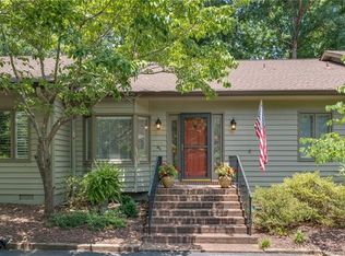 26 Hunting County Trl, Tryon, NC 28782