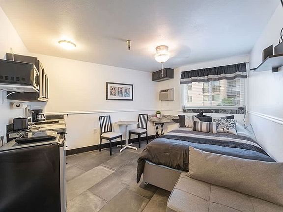 2nd image of 1940 Prospector Ave #124