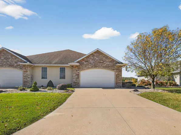727 Hidden Meadow Ln, Lake City, MN 55041