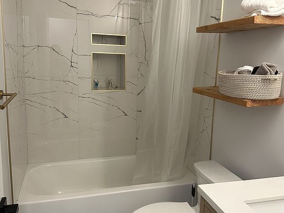 5th image of 4291 Garland St