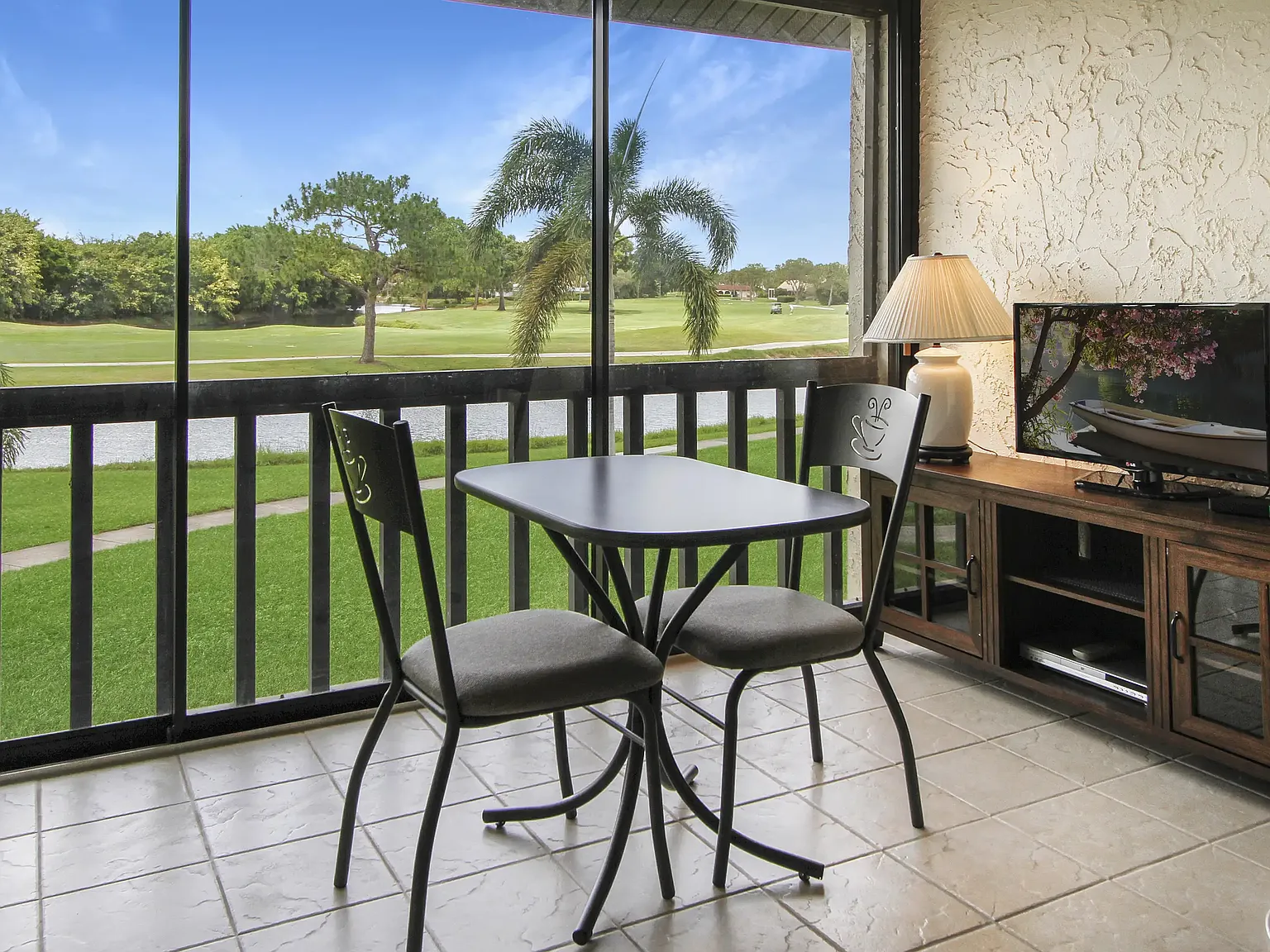 1 bed, 800 sqft, $1,800 — Photo 1