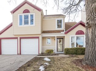 9 Washington Ct, Streamwood, IL