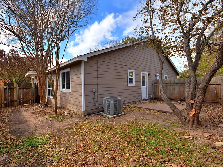 2302 Fuzz Fairway #B — Photo 26