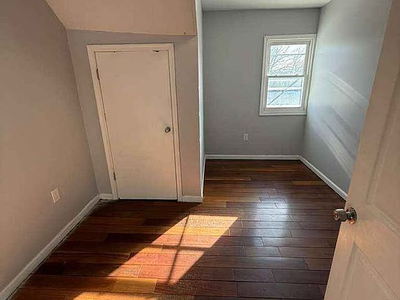 2nd image of 146-148 W End Ave #C