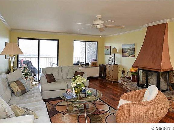 4th image of 161 Cliffside Dr