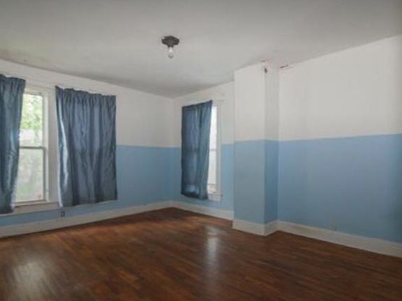 2nd image of 121 E South St
