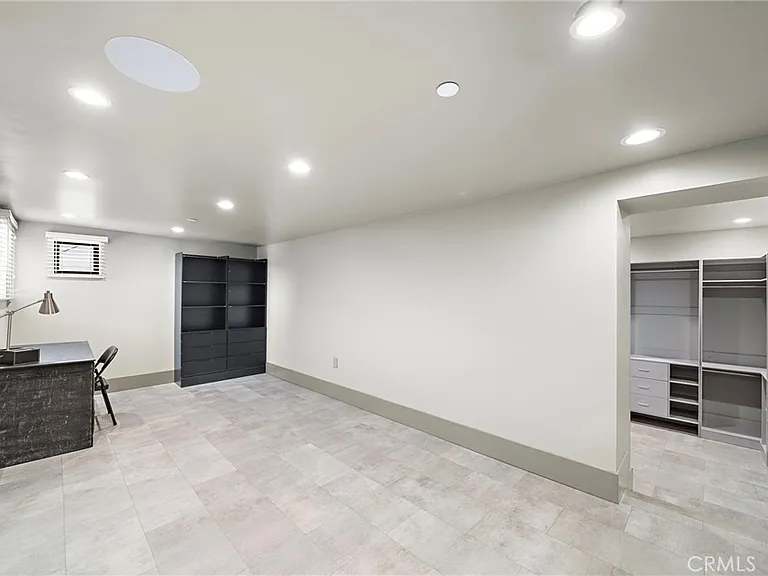 228 Hazel Dr — Photo 30