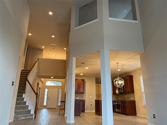 5th image of 4525 Palm Valley Dr