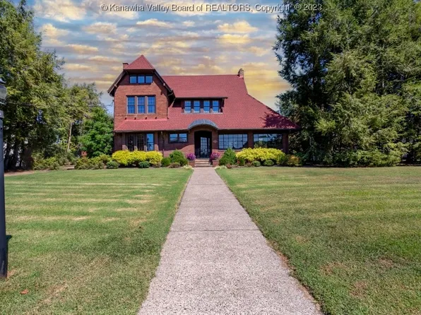 2976 Staunton Rd, Huntington, WV 25702