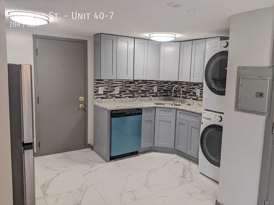 1st image of 40 West St #7