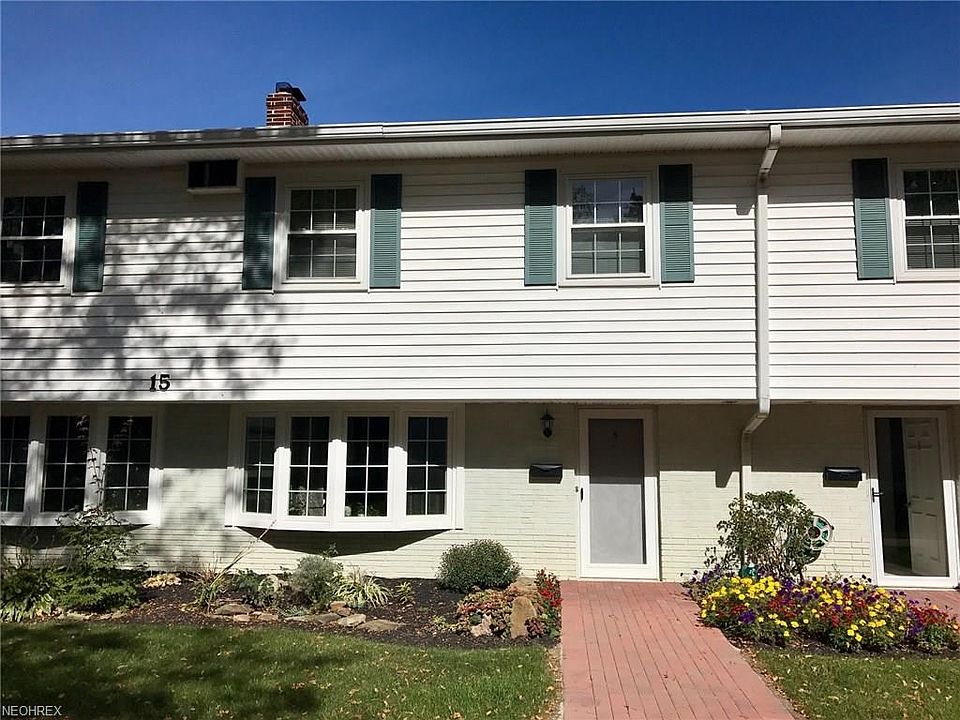 1st image of 15 Meadowlawn Dr Unit 5