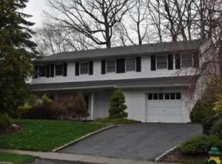 11 Harwich Rd, Flanders, NJ 07836