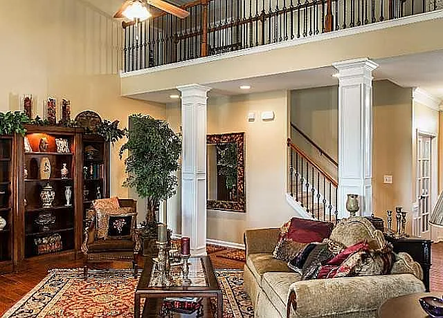 2631 Crosland Hill Dr — Photo 6