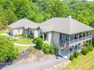 605 E Bullrun Valley Dr, Heiskell, TN 37754