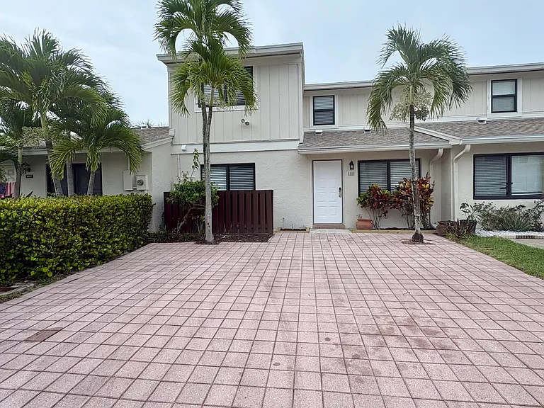 5325 Tennis Ln — Photo 21