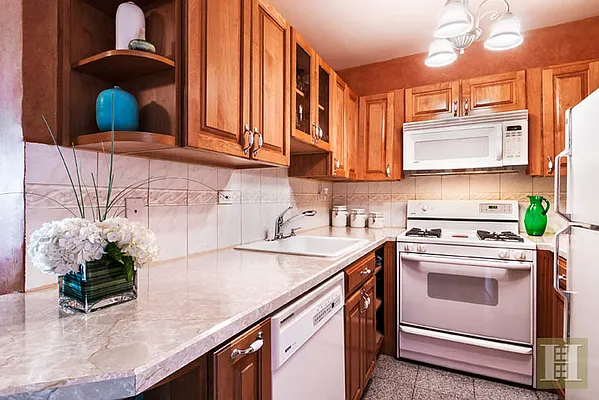 Sold by Halstead Real Estate | media 24