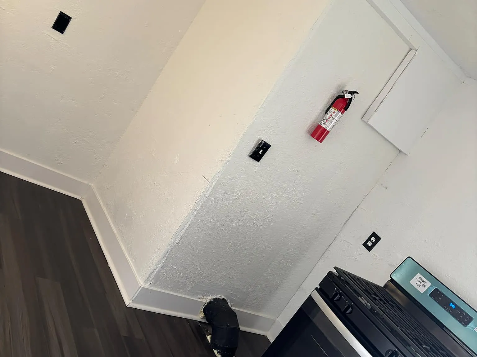 2517 Webber St — Photo 1