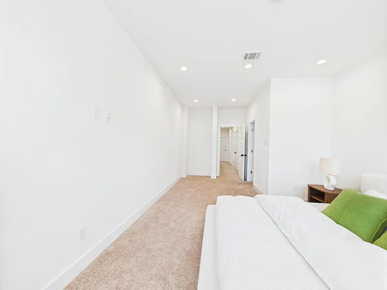 4306 Idaho St — Photo 17